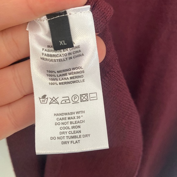 Paul Smith V Neck Merino Wool Sweater Sz XL Merlot - Picture 9 of 9